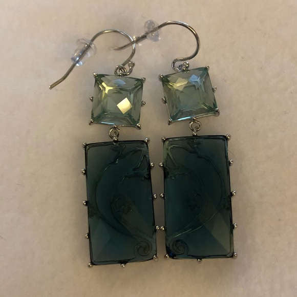 NIB Tocara Piera Sterling Silver Chameleon Necklace and Earrings Set - Picture 3 of 8